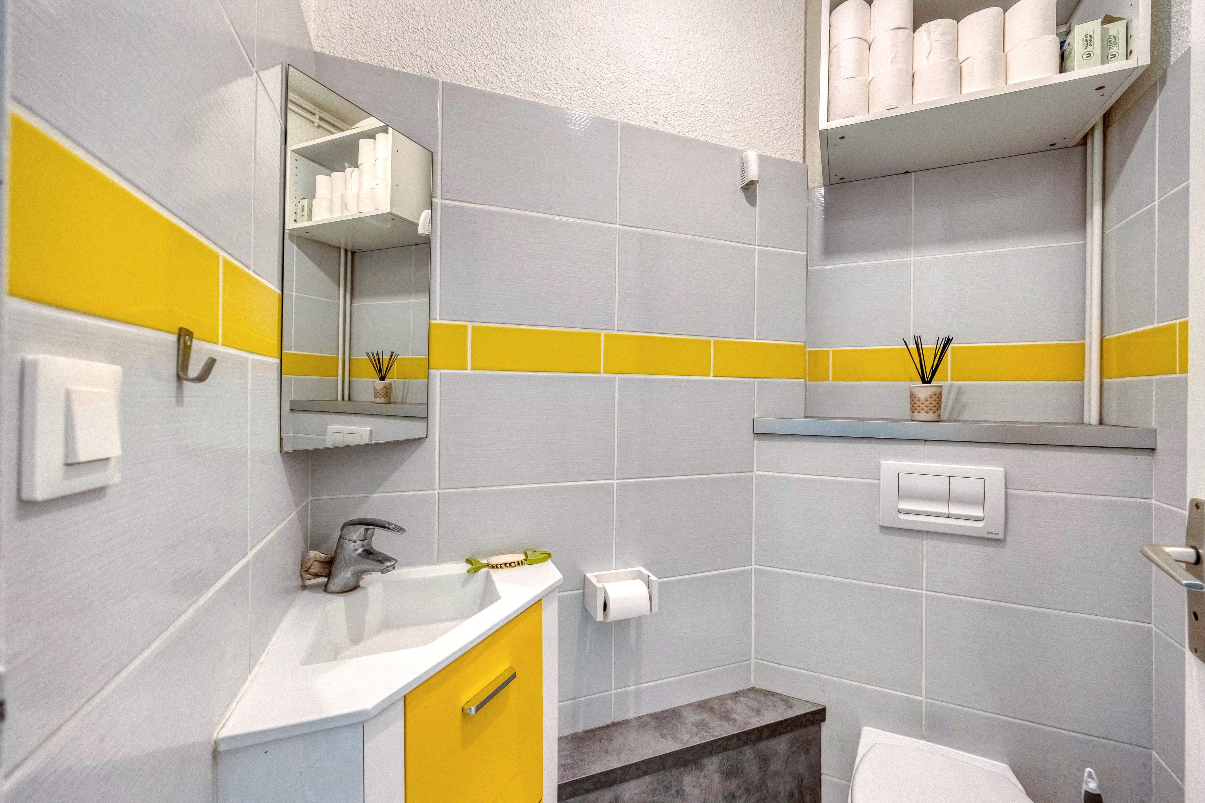 Toilettes avec point d'eau