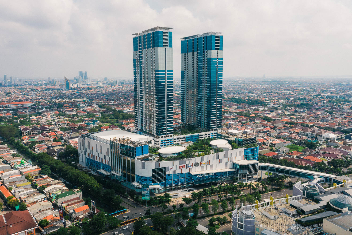 30 MENIT DARI GALAXY MALL