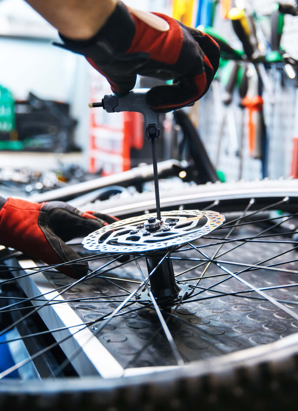 Greater leverage and torque power and yet safe to use.