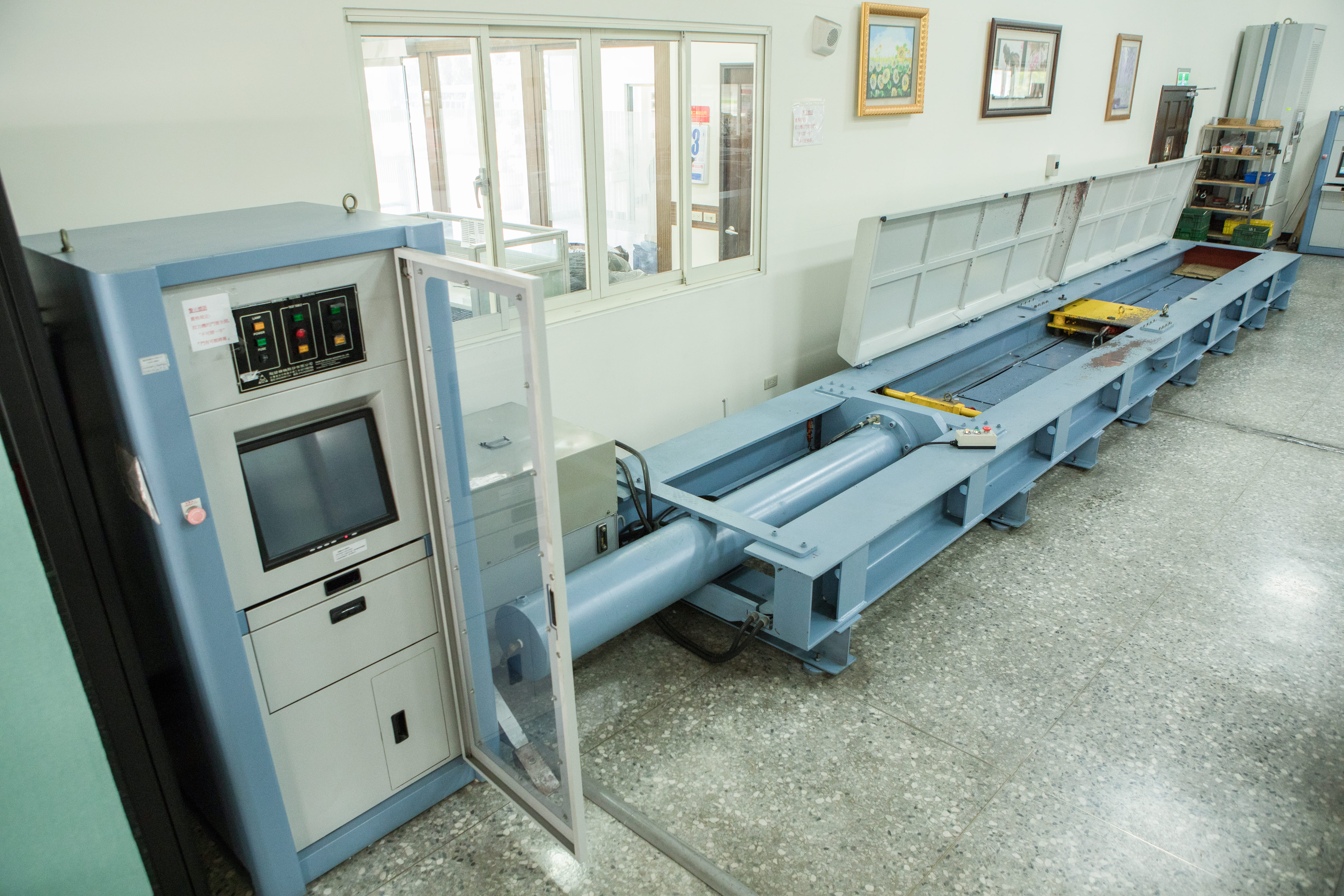 Horizontal Tensile Tester
( 490kN Tensile Limited)
水平拉力測試機