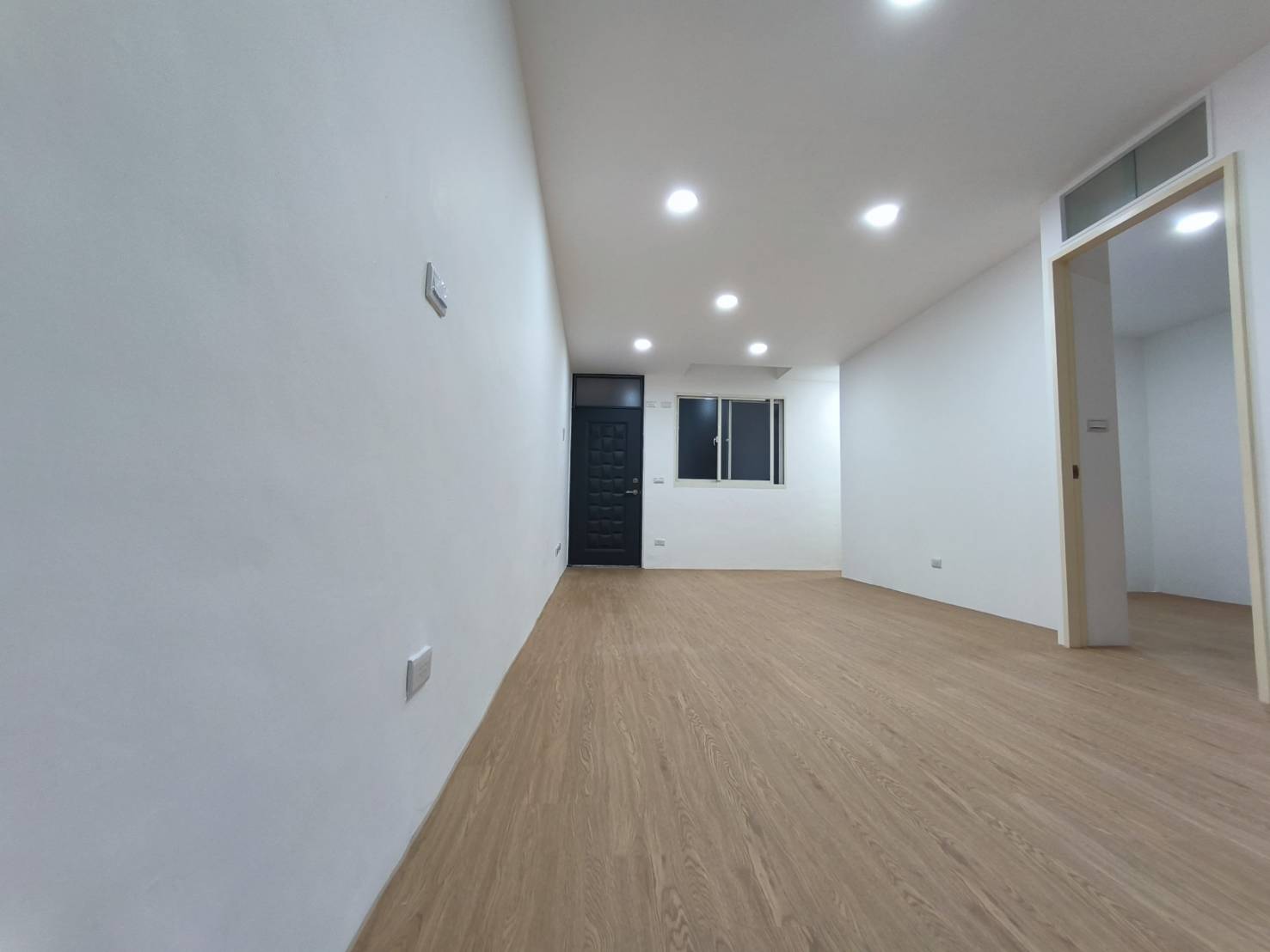 龜山區公所旁二樓翻修三房雙衛