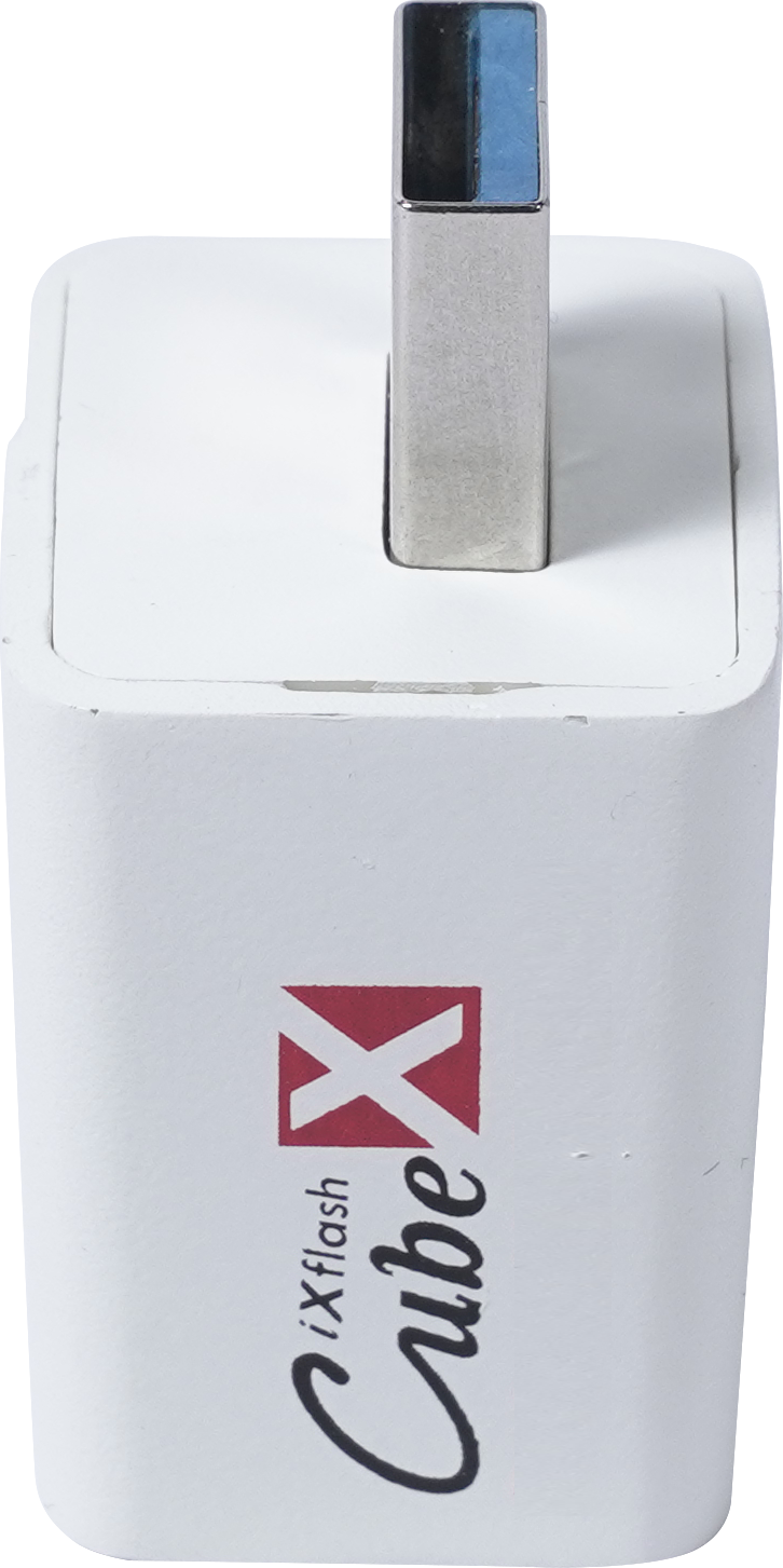 Piodata iXflash Cube Backup & Charge Simultaneously